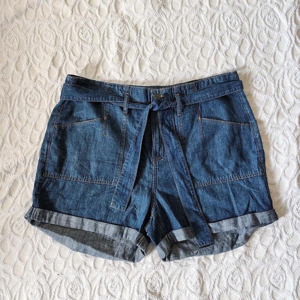 Torrid High Rise Tie Belt Denim Shorts 14 NEW NWT